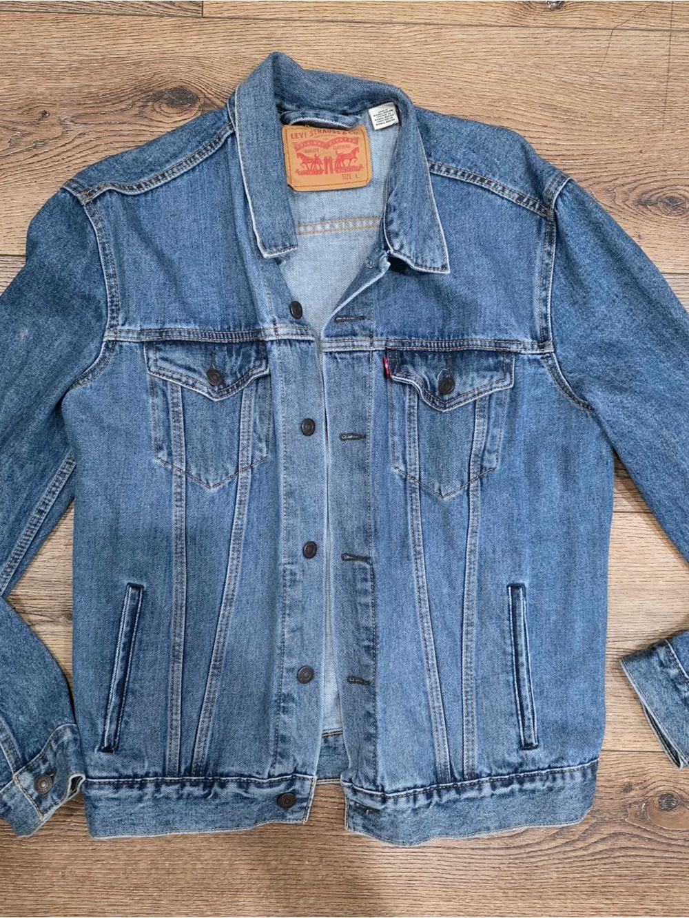 Levi's Medium Blue Denim Jacket - Men's Trucker Style